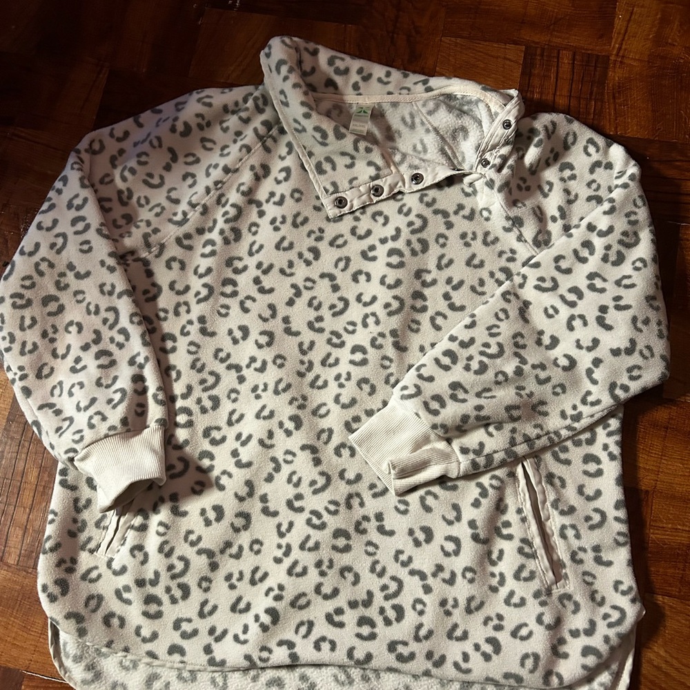 Leopard sweater